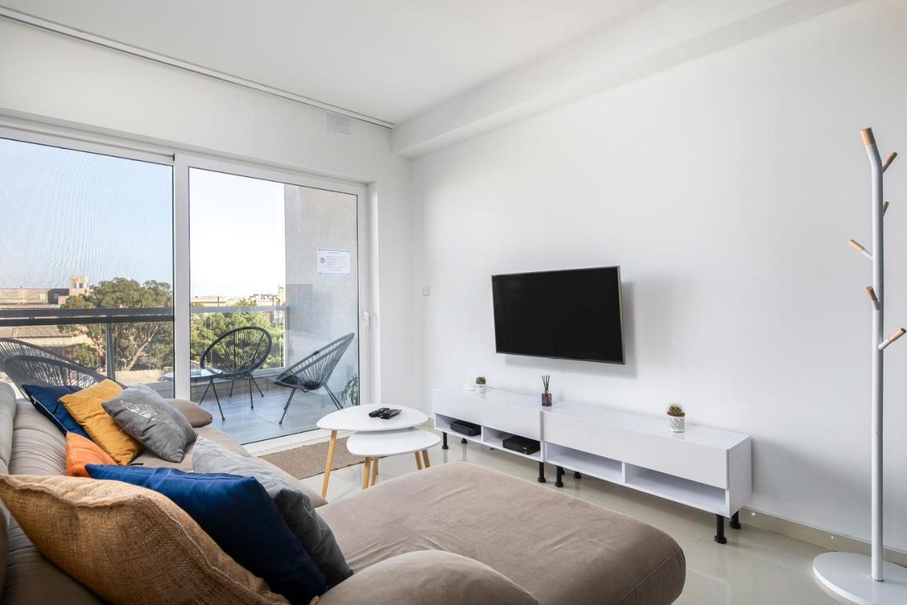 Spacious, Modern & Cosy 2 Bedroom 2 Bathroom Apartment - St. Julians Saint Julian's エクステリア 写真